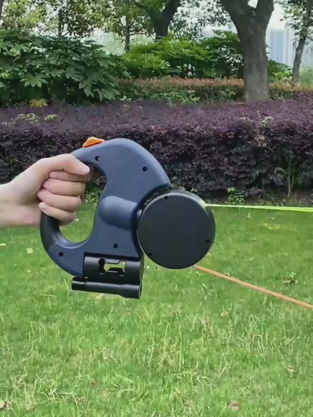 2-in-1 Retractable Dog Leash