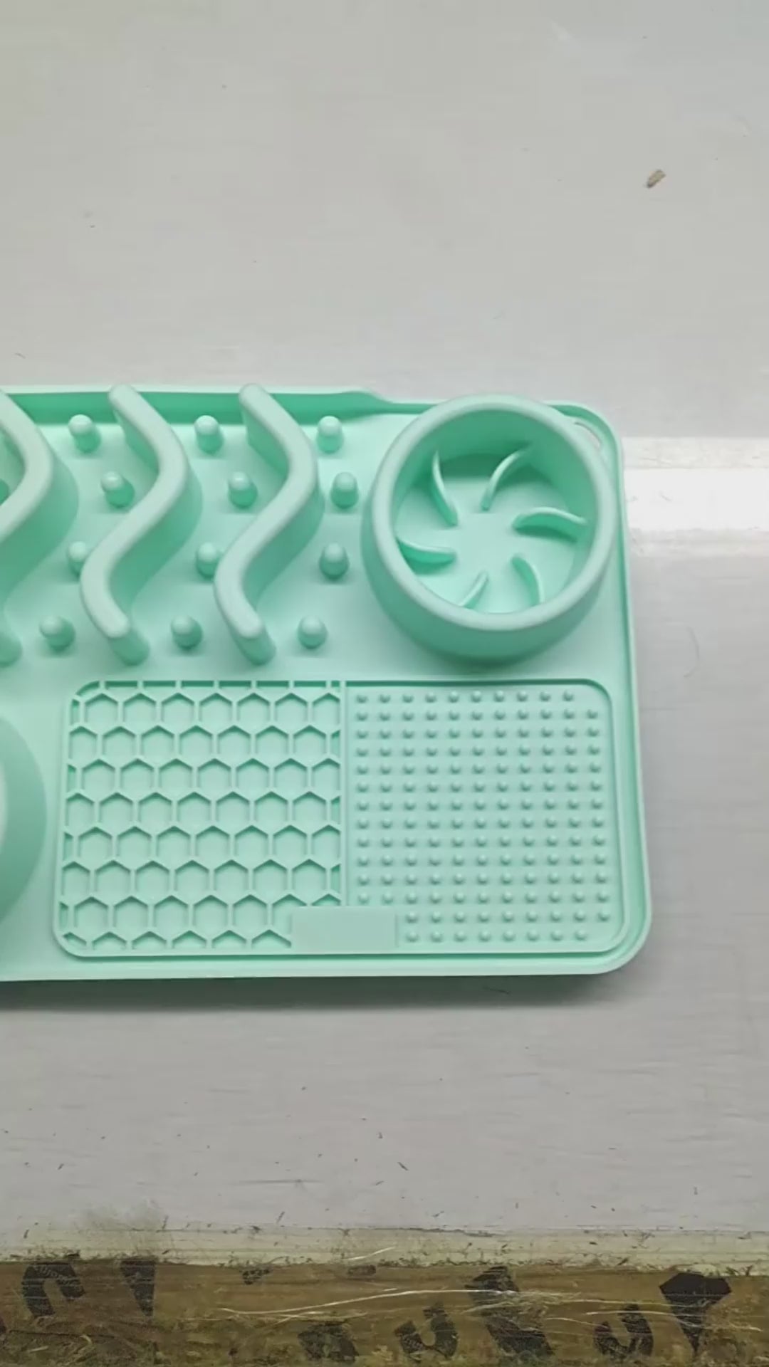 Pet Licking Mat & Slow Feeder Bowl